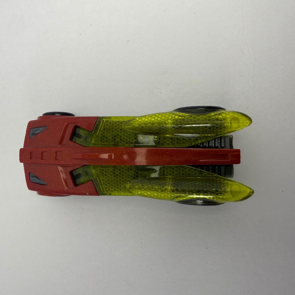 Hot Wheels Buzz Bomb Metallic Red Translucent Yellow Wings Diecast Car 2007 - Picture 5 of 6